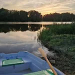 Rozany Ogrod - Dom Pod Lasem, Z Widokiem Na Jezioro I Kominkiem, Rowery, Lodka, Rowerek Wodny 別荘 *